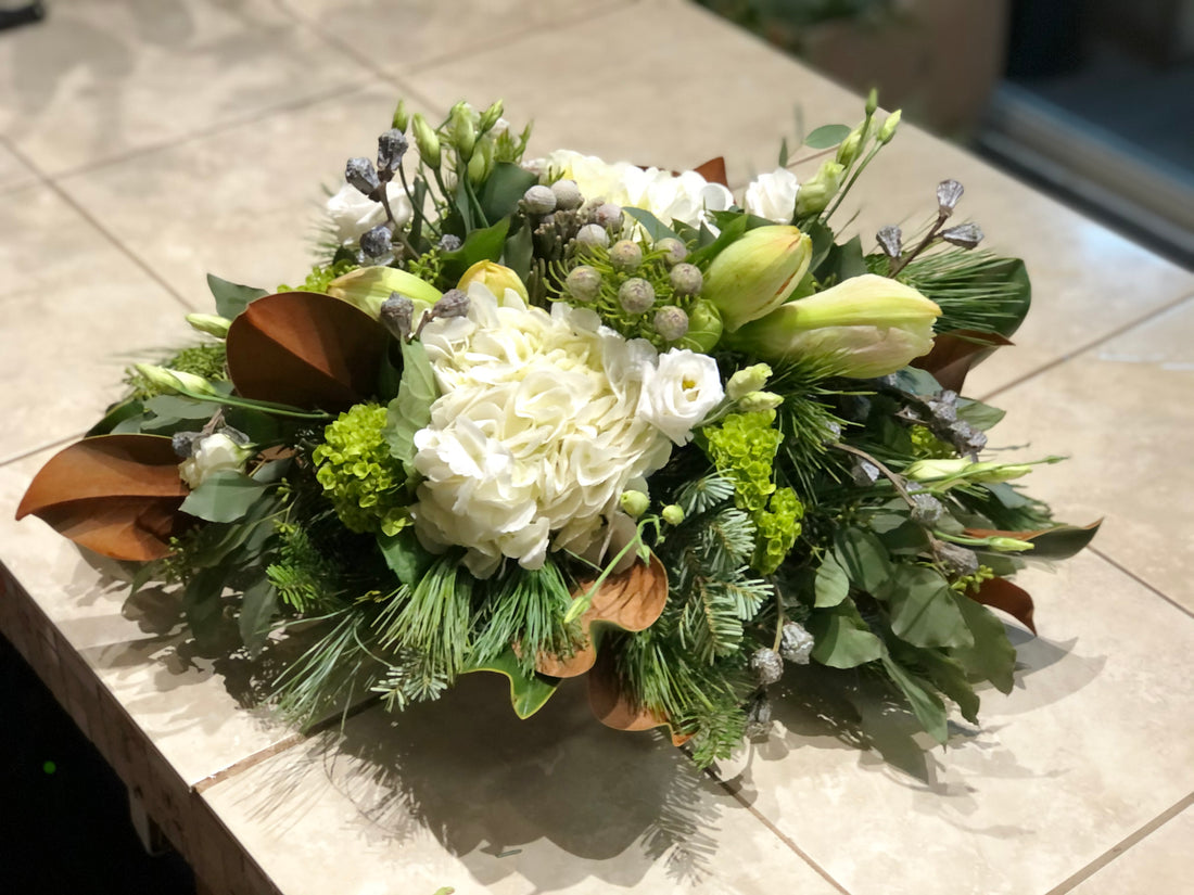 HA-white table holiday