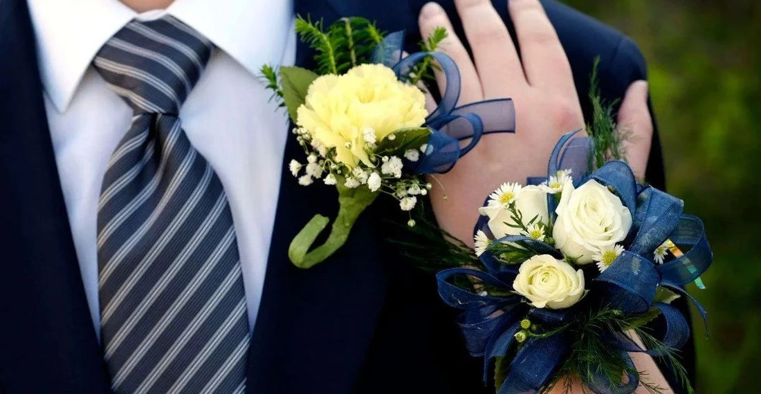 Midnight Blue Corsage & Boutonnier – Beachwood Midnight Blue Corsage & Boutonnier – Beachwood